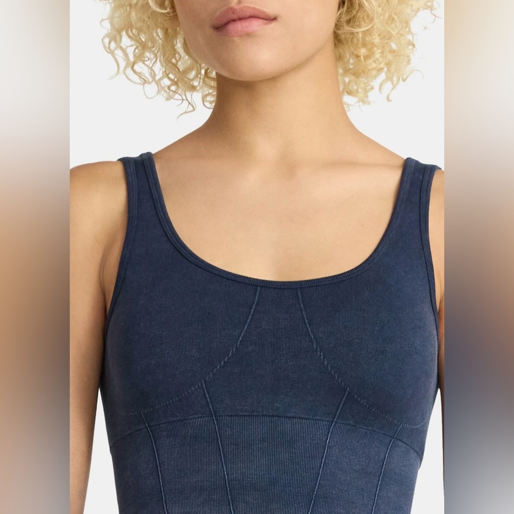 Navy Blue Scoop Cropped Tank and Flare Leggings Set, 2-Piece size SMALL - Picture 3 of 11